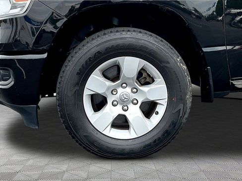 Used 2024 RAM 1500 Big Horn AWD/4WD image 34