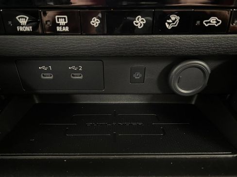 New 2025 Mitsubishi Outlander SE image 27