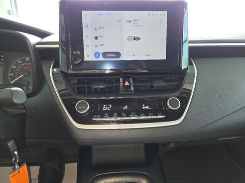 Used 2024 Toyota Corolla LE FWD image 19