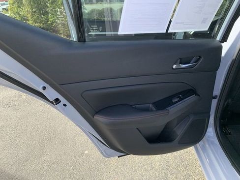 Used 2023 Nissan Altima 2.5 SR image 15