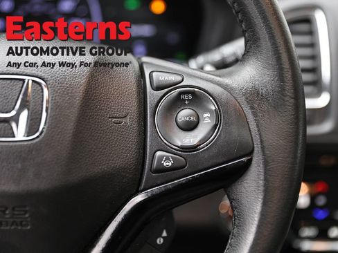 Used 2021 Honda HR-V EX-L image 16