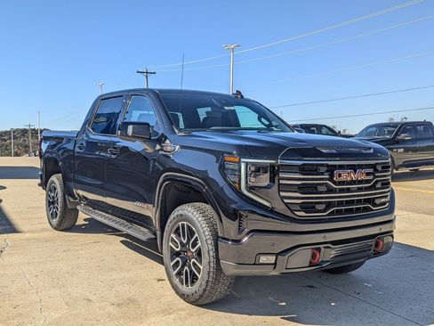 New 2026 GMC Sierra 1500 AT4 w/ Technology Package image 5
