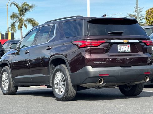 Used 2023 Chevrolet Traverse LT image 7