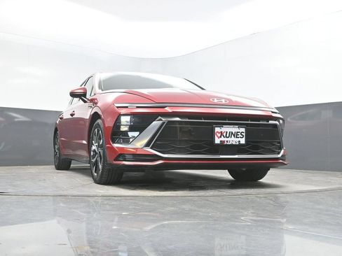 Used 2025 Hyundai Sonata SEL FWD image 34