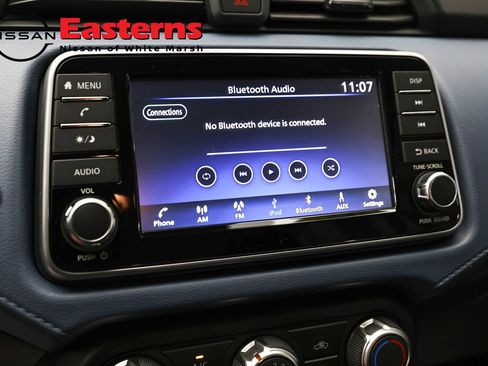 Used 2025 Nissan Versa SV FWD image 19