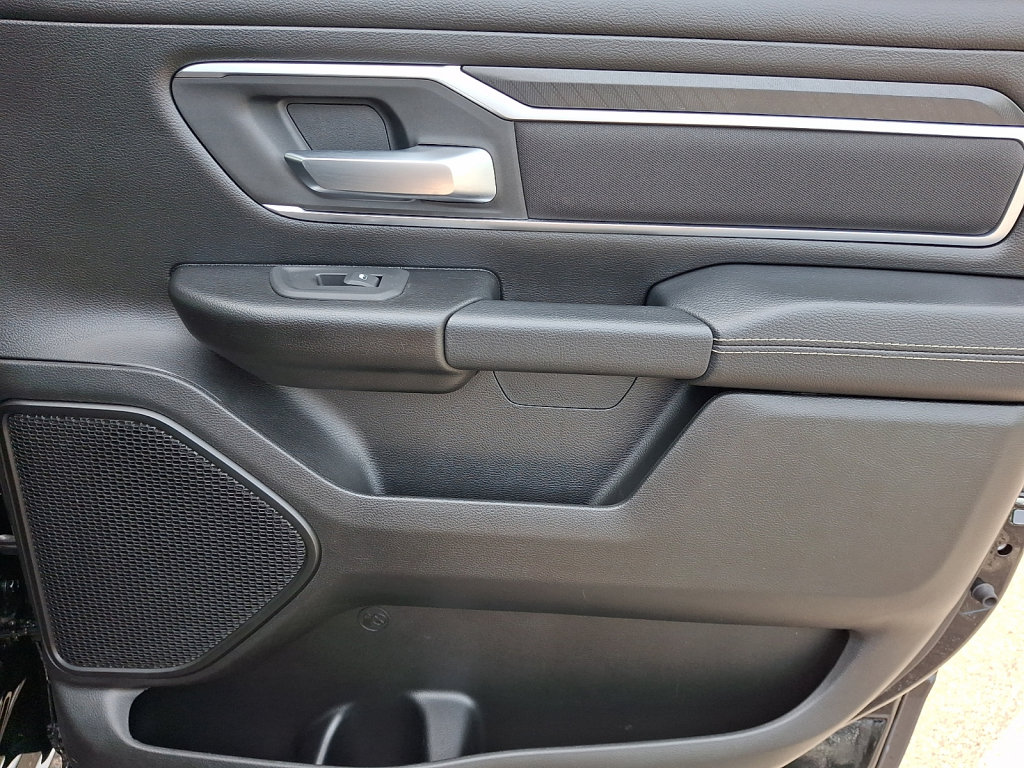 Certified 2025 RAM 1500 Big Horn AWD/4WD image 14