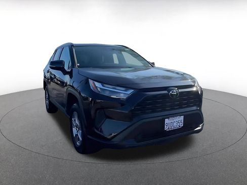 Used 2025 Toyota RAV4 XLE image 3