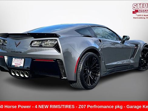 Used 2015 Chevrolet Corvette Z06 w/ 3LZ Preferred Equipment Group image 6