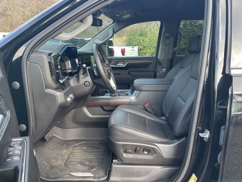 Used 2023 GMC Sierra 1500 SLT image 12