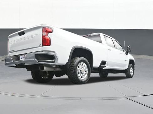 Used 2024 Chevrolet Silverado 2500 LT AWD/4WD image 48
