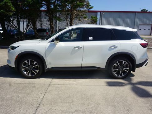 Used 2023 INFINITI QX60 Luxe w/ Performance Audio Package FWD image 22