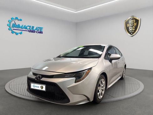 Used 2020 Toyota Corolla LE image 1