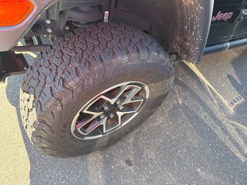 Used 2026 Jeep Wrangler Unlimited Rubicon w/ Technology Group AWD/4WD image 5