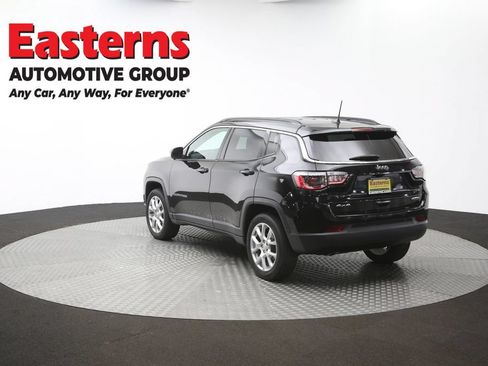 Used 2024 Jeep Compass Latitude AWD/4WD image 63