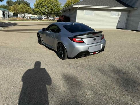 Used 2023 Toyota GR86 Premium w/ ALL Weather Mat Package (TMS) RWD image 3