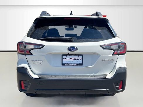 Used 2021 Subaru Outback Premium AWD/4WD image 6