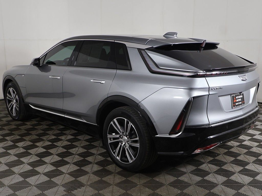 Used 2024 Cadillac Lyriq Luxury RWD image 12