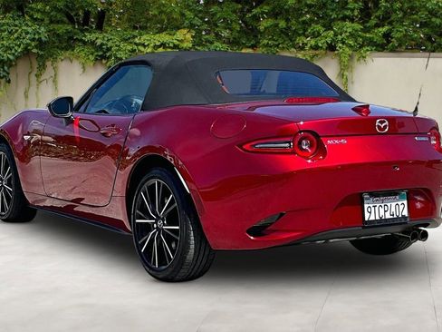 Used 2025 MAZDA MX-5 Miata Grand Touring image 4