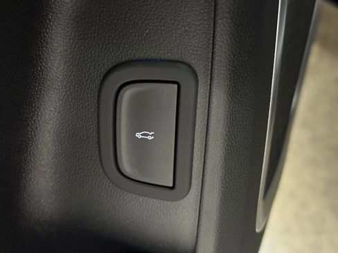 New 2026 Buick Enclave Sport Touring w/ Power Package FWD image 17