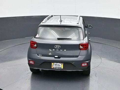New 2026 Hyundai Venue SEL FWD image 18