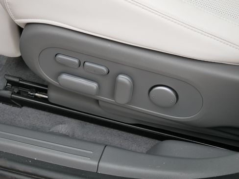 Certified 2024 Hyundai Ioniq 5 Limited AWD/4WD image 20