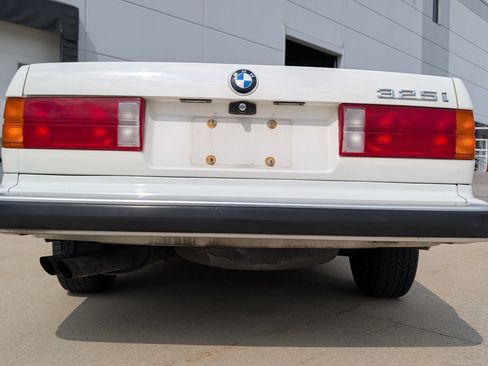 Used 1987 BMW 325i Convertible RWD image 13