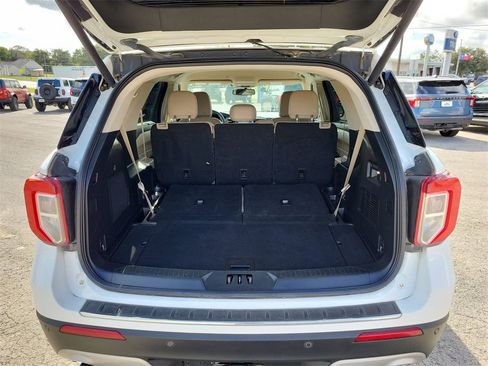 Used 2022 Ford Explorer Limited w/ Equipment Group 301A image 20