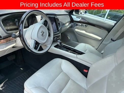 Used 2017 Volvo XC90 T6 Momentum w/ Vision Package AWD/4WD image 17