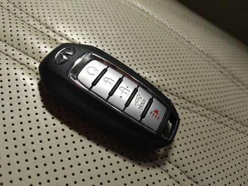 Used 2020 INFINITI QX60 Luxe w/ Sensory Package FWD image 32