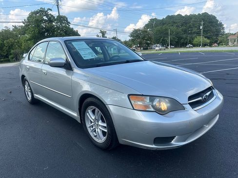 Used 2005 Subaru Legacy 2.5i AWD/4WD image 4