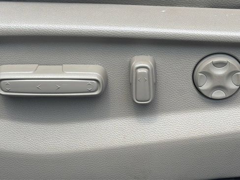 Used 2018 Honda Odyssey EX-L image 18