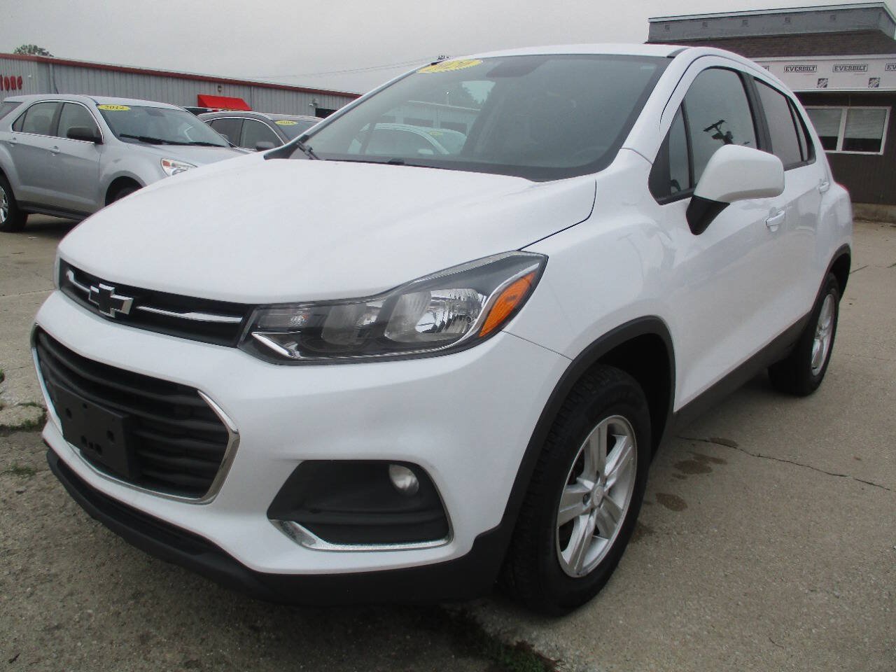 Used 2020 Chevrolet Trax LS w/ Tint and Cruise Package AWD/4WD image 2