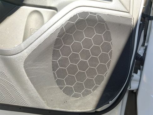 Used 2025 Subaru Forester Premium w/ Convenience Package #1 image 18