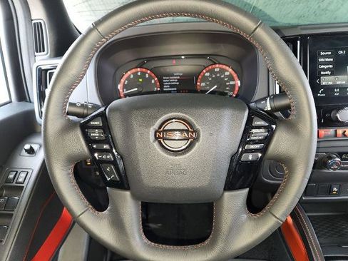 Certified 2025 Nissan Frontier Pro-X RWD image 22