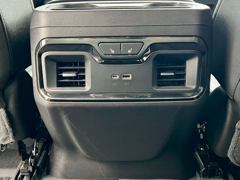 Used 2023 GMC Sierra 1500 AT4 w/ AT4 Premium Package image 43