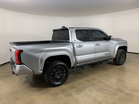 Used 2024 Toyota Tacoma SR5 image 8