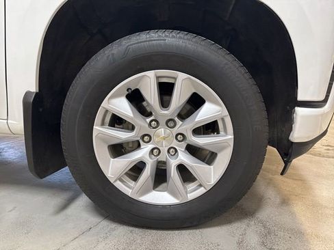 Used 2021 Chevrolet Silverado 1500 Custom image 8