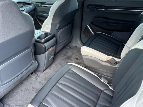New 2026 Kia EV9 GT-Line image 12