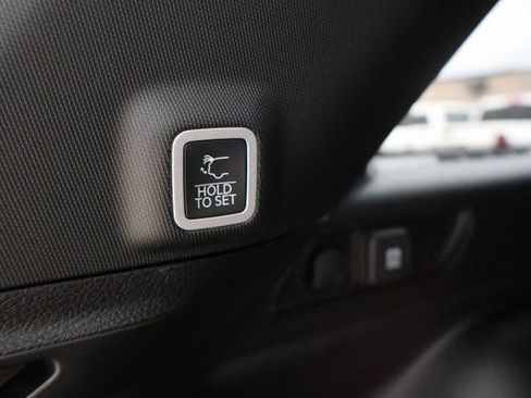 New 2025 Jeep Grand Cherokee Altitude image 33