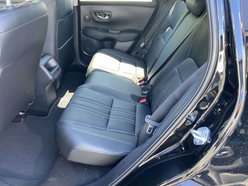 New 2026 Honda HR-V EX-L image 6
