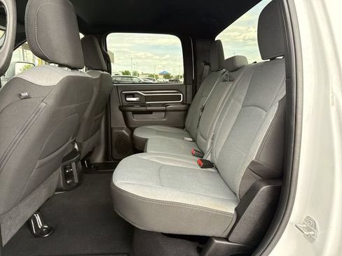 Used 2024 RAM 2500 Big Horn AWD/4WD image 21