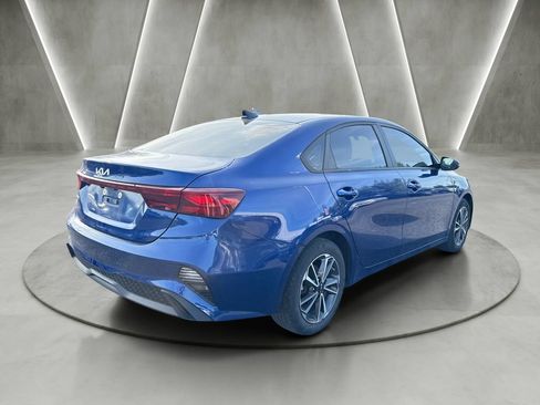 Used 2023 Kia Forte LXS w/ LXS Technology Package FWD image 7
