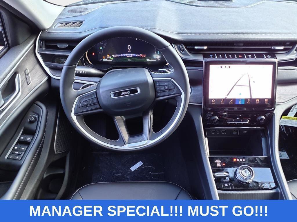 Used 2024 Jeep Grand Cherokee Limited 4xe AWD/4WD image 14