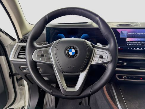 Used 2024 BMW X7 xDrive40i w/ Executive Package AWD/4WD image 13
