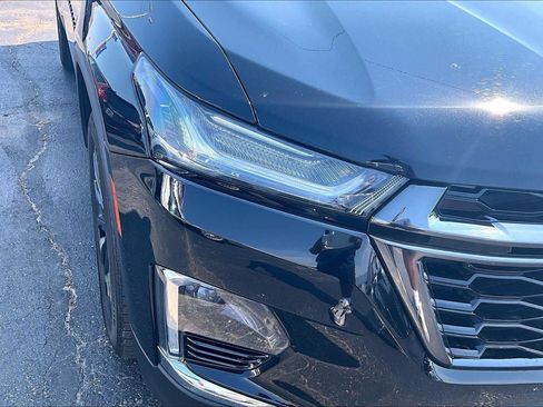 Used 2023 Chevrolet Traverse RS AWD/4WD image 28