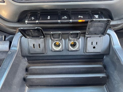 Used 2018 Chevrolet Silverado 2500 LTZ w/ Duramax Plus Package image 31