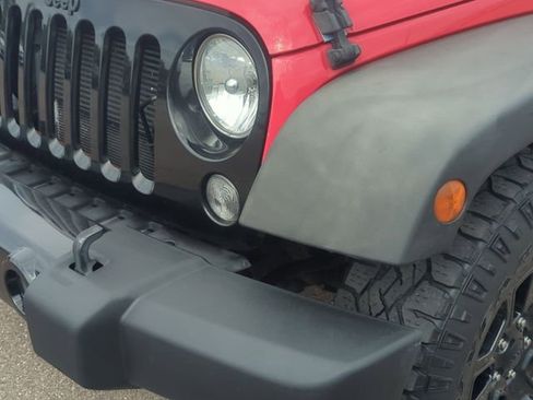 Used 2016 Jeep Wrangler Sport AWD/4WD image 9