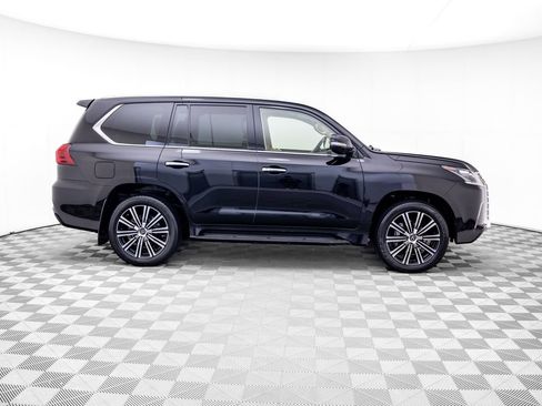 Used 2020 Lexus LX 570 4WD w/ Luxury Package image 8