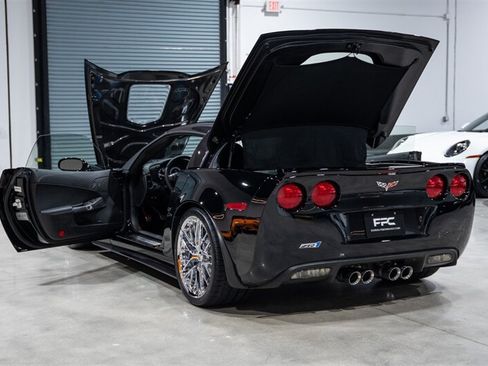 Used 2011 Chevrolet Corvette ZR1 w/ Preferred Equipment Group RWD image 33
