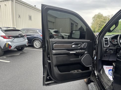 Used 2023 RAM 1500 Laramie AWD/4WD image 32